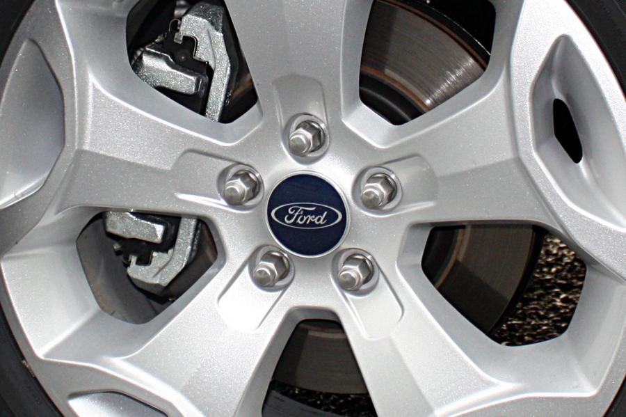  Ford Taurus 2010 года  (фото 3 из 161)